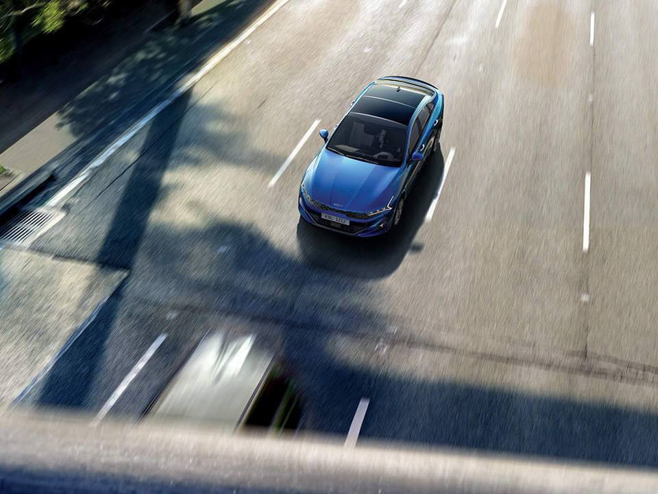 Smart Cruise Control (SCC)  with Stop&Go